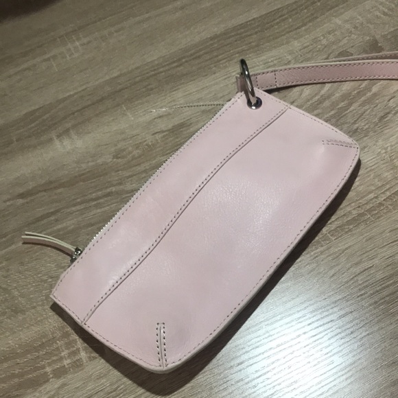 Banana Republic Leather Wristlet baby pink - Picture 2 of 7
